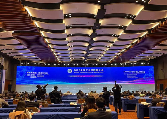 Einfach zu montieren und abzubauen Innenraum P3.91 LED-Display 500*500mm