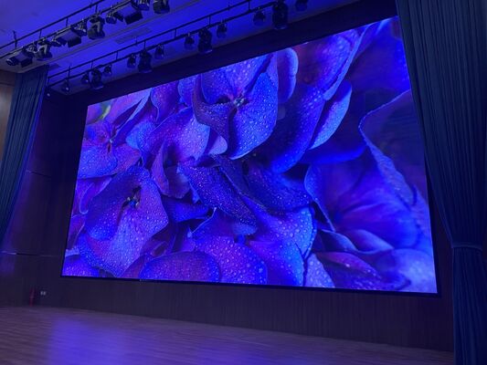 Innenraum-Full-Colour-LED-Display P3.9 Flexible RGB-Bildschirm für Werbung und Veranstaltungsbühnen