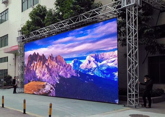 LED-Lampe P3.91 LED-Display Innen-/Außenwandmontage LED-Bildschirm 3840Hz Bildwiederholfrequenz