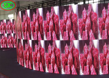 Curve Led Outdoor Werbebildschirme in voller Farbe P4.81 Hohe Erfrischungsrate Innenraum-Full-Color-LED-Display