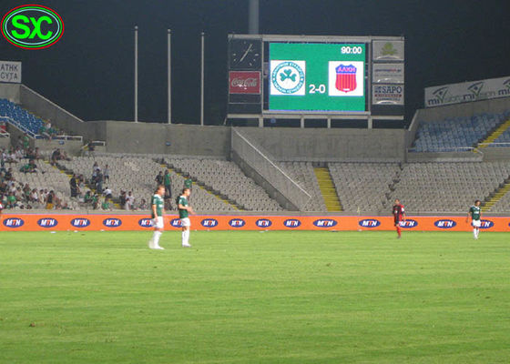 Des TIMING- und Zählenstadions der Werbung im Freien P10 Anzeigen Fußball geführte