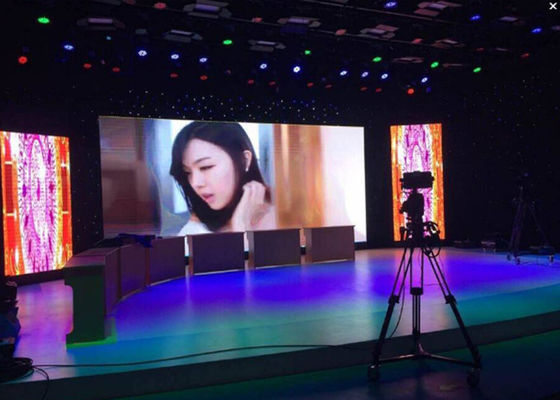 Guter Preis P5 SMD2121 Haning LED Display Druckguss Aluminiumbildschirm, 2500nits Helligkeit, CE ROHS Online