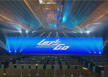 SMD2121 Aufgehängtes LED-Leaser Vollfarb-LED-Bildschirm 2500nits Helligkeit