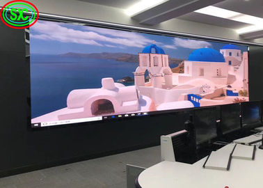 Festinstallation Innenbereich LED-Videowand 4 P5 P6 Weitblick ohne Geister