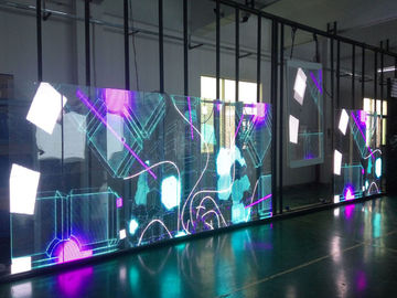 P3.91 Transparenter LED-Bildschirm mit hoher Helligkeit Außenfensterglas LED-Bildschirm