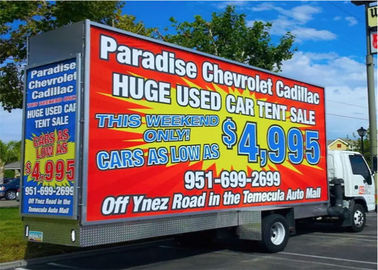 Wasserdichtes Outdoor-LED-Display mit P5-LKW-Antrieb in voller Farbe 7500 Nits