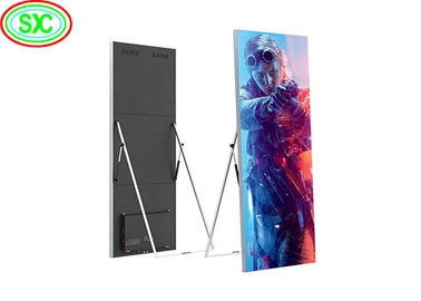 Innenraum Vollfarbe P2.5 hohe Breite 2500cd/m2 Boden stehende LED-Posterbildschirme