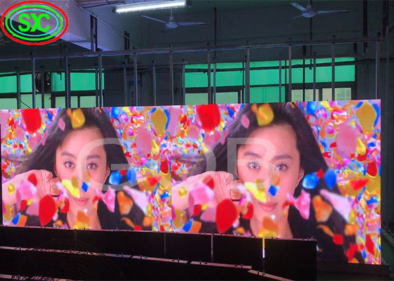 Guter Preis Innenvideodarstellungs-Steuer-LED-Anzeige der werbung LED führte Innen Zeichenbrett-Anzeige P2.5 LED Modul Online