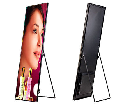 Innenraum Vollfarbe P2.5 hohe Breite 2500cd/m2 Boden stehende LED-Posterbildschirme