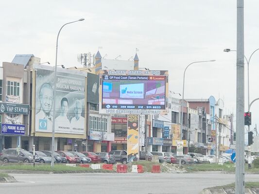 Outdoor P10 Vollfarbwerbung Led-Video-Panels Bildschirme hochauflösend