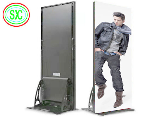 Innenraum Vollfarbe P2.5 hohe Breite 2500cd/m2 Boden stehende LED-Posterbildschirme