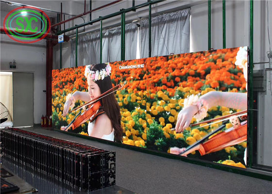 Indoor Full Color LED Display mit kleinem Pixelabstand P3 Leichtgewicht Einfache Installation und hohe Helligkeit für Werbung und Veranstaltungen