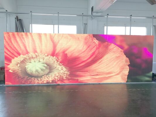 Gewaltiges Vollfarben-LED-Outdoor-Display Wasserdicht IP68 DIP / SMD HD P3 P4 Vollfarben-Outdoor-Display