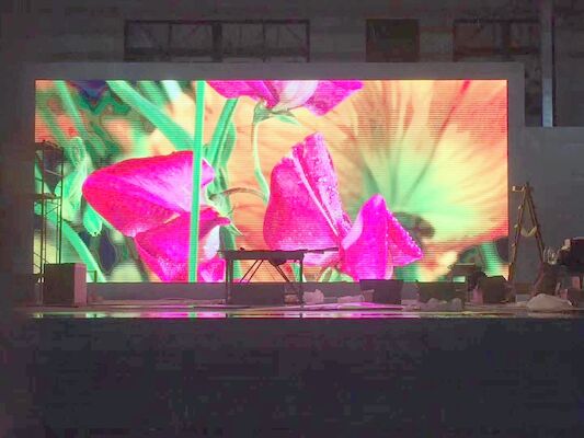 Ultrachleiner, schmierfreier Aluminium-Druckbildschirm RGB P2.5 7500cd/m2 Innenwerbe-LED-Display