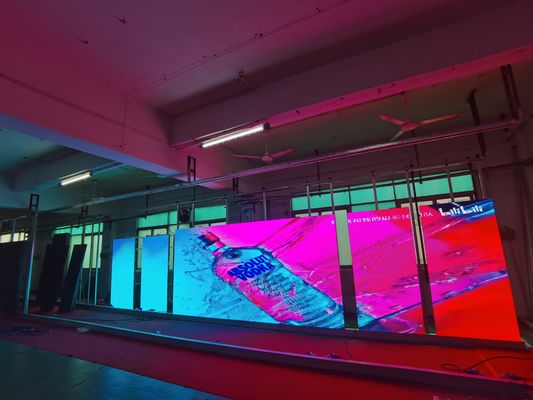 4K-klarer Innenraum P2 Mega Bühne Hintergrund Messe Video Wandbildschirm Vollfarb-LED-Display-Panels