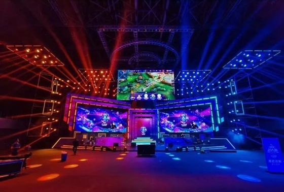 Innen-Vollfarb-LED-Display mit RGB 3-in-1-SMD2121-Lampengröße und 10 oder 14-Bit-Signalverarbeitung für flüssige und lebendige Videoausgabe