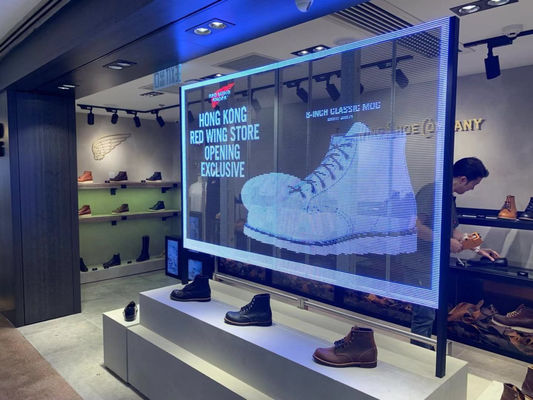 SMD P3.91 1000*500mm Transparent Led Display Screen auf Glasfenster für den Einkaufszentrum montiert