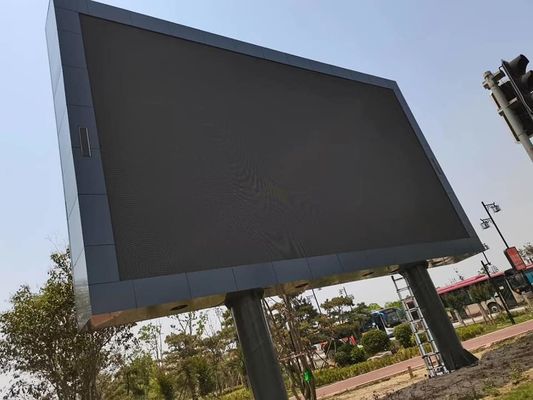 Hochhelligkeit Outdoor Full Color LED Display mit 16777216 Farbtypen und 8000cd/m2 Weißbalance Helligkeit