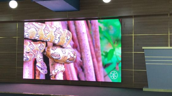 Frontwartung Design Innenraum Vollfarb-LED-Display P3.9 für Anzeige und einfache Wartung