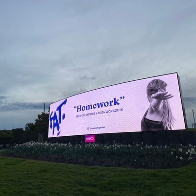 Wasserdichtes P6 Werbebildschirm SCX LED Außenfestanlage Außen-Full-Colour-LED-Display für Außenwerbung