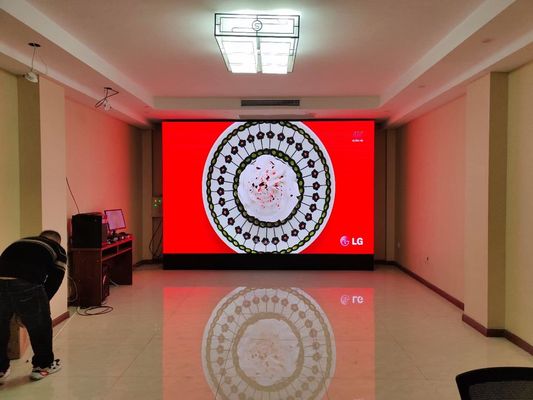 Guter Preis P3 Indoor Full Color LED Display hohe Helligkeit und einstellbarer Weißabgleich ideal für die Bühne Online