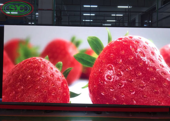 Hochauflösendes farbenreiches Innengroßleinwandfernsehen P1.875 P2.5 führte Wandbildschirm