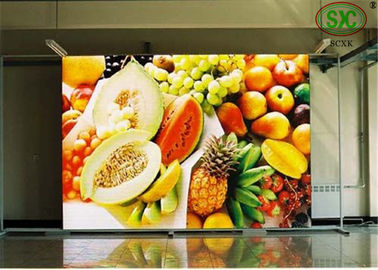 Vermietung von geschwungenen Bildschirmen/feste LED-Innen-Full-Colour-Display-Bildschirme mit kleinem Abstand 640mm*640mm P2,5 ultraklar