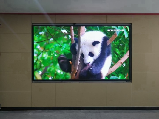 512x512mm SMD RGB P4 Indoor Full Color LED-Display mit einstellbarer Helligkeit und weitem Blickwinkel