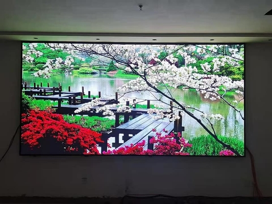 512x512mm SMD RGB P4 Indoor Full Color LED-Display mit einstellbarer Helligkeit und weitem Blickwinkel