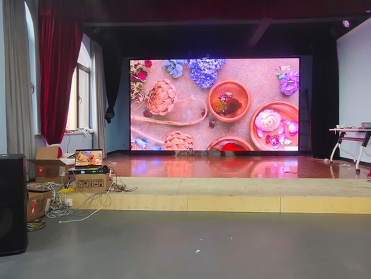512x512mm SMD RGB P4 Indoor Full Color LED-Display mit einstellbarer Helligkeit und weitem Blickwinkel