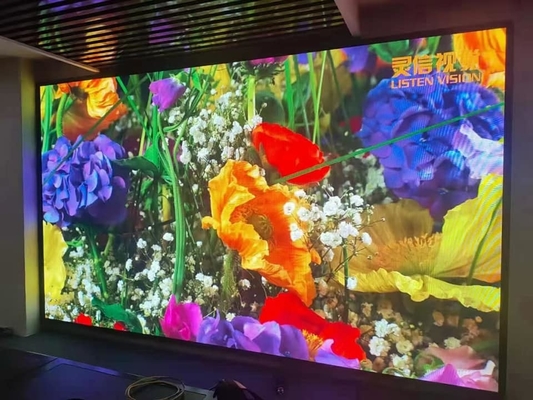 Innenraum-Full-Colour-LED-Display SMD P3 mit 3mm Pixel-Konfiguration und 111111 Pixel/m2 für klare und lebendige Bilder