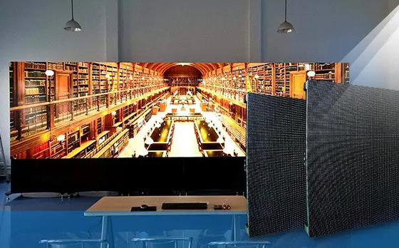 Indoor P2 HD Led Screen Die Casting Aluminium 640*640 Schränke 3840Hz