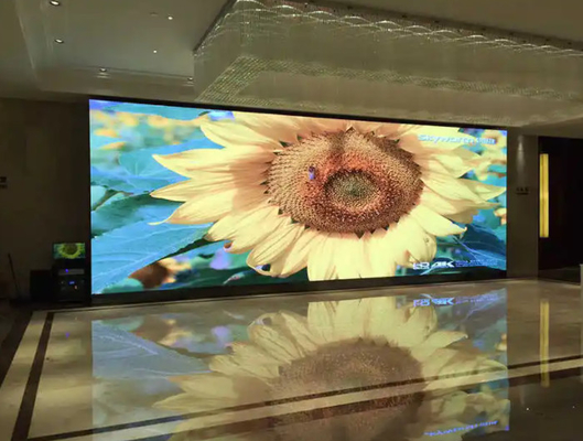 Indoor P2 HD Led Screen Die Casting Aluminium 640*640 Schränke 3840Hz