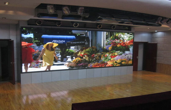 Ultra dünnes P4 RGB 3 in den 1 Schirm-Aluminiumkabinetten SMD LED, hohe Auflösung