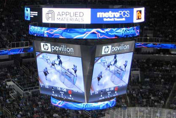 Sportbildschirm COB P2.5 Innenraum Vollfarbbildschirm IP34 3G WIFI Systemsteuerung Auflösung 3840Hz