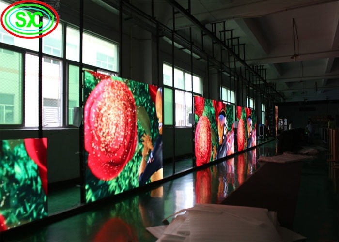 Leichtgewicht und Langlebigkeit LED-Bildschirm 960*960mm Panel Größe 0,154 kg Modulgewicht