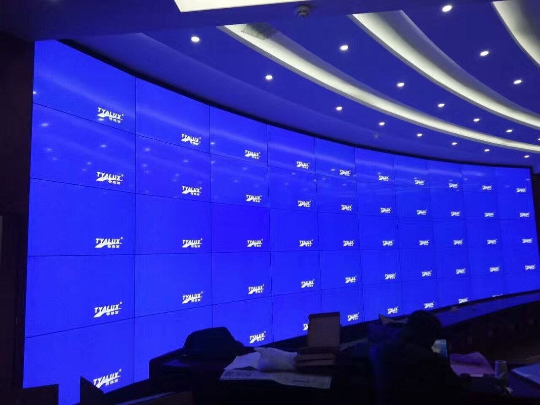 Die-Guss-Aluminium-Verleih-Bildschirme Fabrikpreise Vielseitige HD-LED-Bildschirme für Sitzungsräume, Kirchen und Hochzeiten