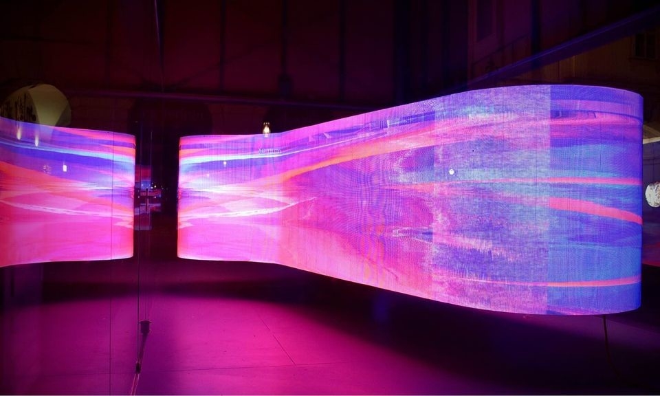 p10 Flexibler LED-Bildschirm aus gebogenem Eisen, vollfarbig, wasserdicht, Epistar-Chip-Video-Display