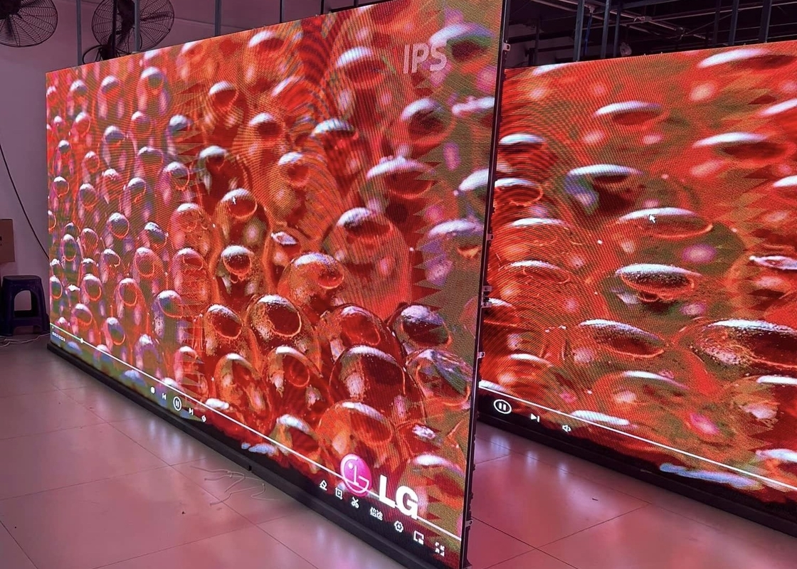 Vermietung P3 RGB Außenwasserdicht LED Werbebildschirm DC5V für Stadien und Einkaufszentren