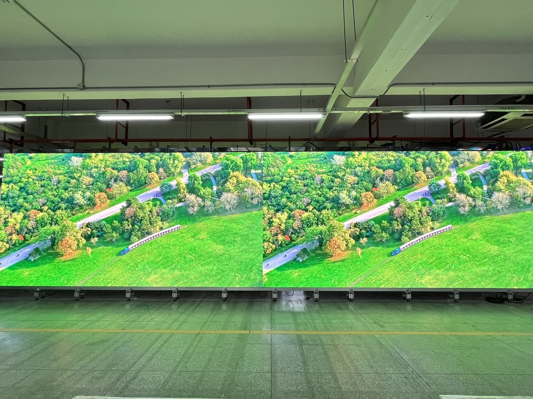 300*168.75mm LED-Modul GOB LED-Anzeige Dichte 1R1G1B Pixelzusammensetzung 427186 Punkte/qm