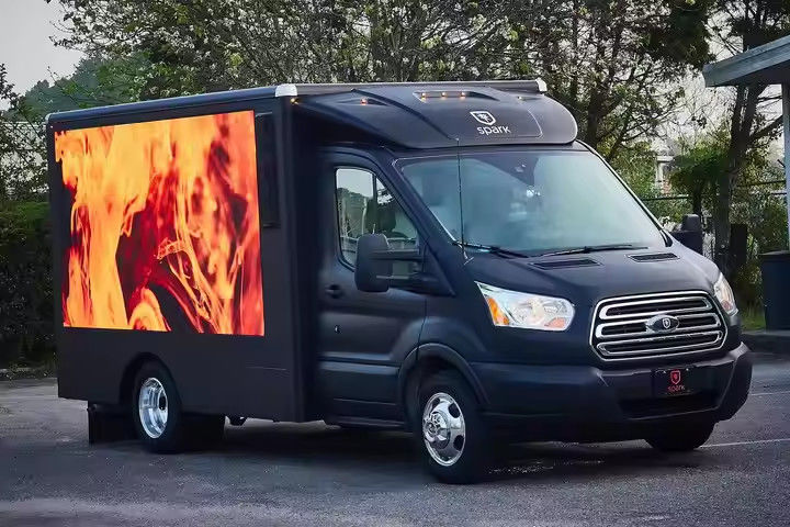 Outdoor Full Color P6 Mobile LED-Bildschirm IP65 Wasserdicht für Lkw