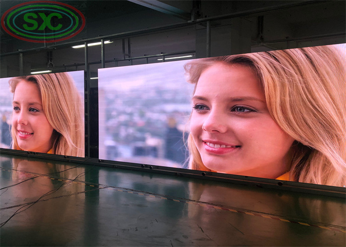 Vollfarbige LED-Streifenbildschirm für Innenräume P4 Vermietung LED-Wand-LED-Display für Hochzeitsveranstaltungen