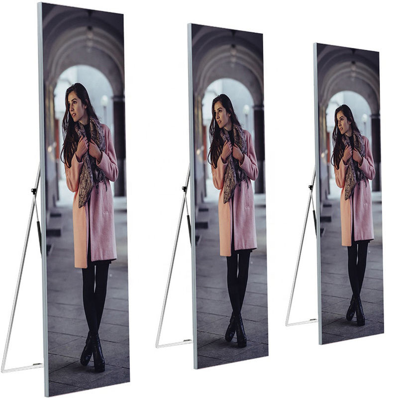 Innenraum Full Color SMD Mirror 1000cd/m2 P2.5 LED Video Poster Bildschirm 640x640mm