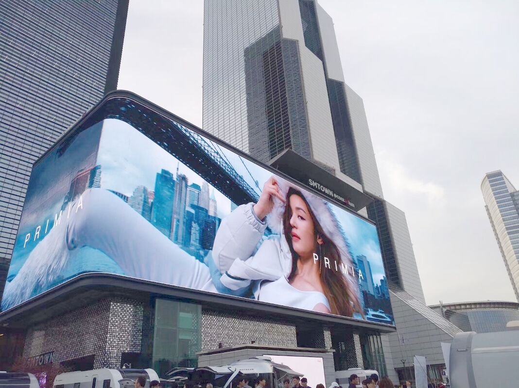 Wasserdicht P10 Outdoor Vollfarbwerbung Led Video Display 5000cd / m2 Helligkeit