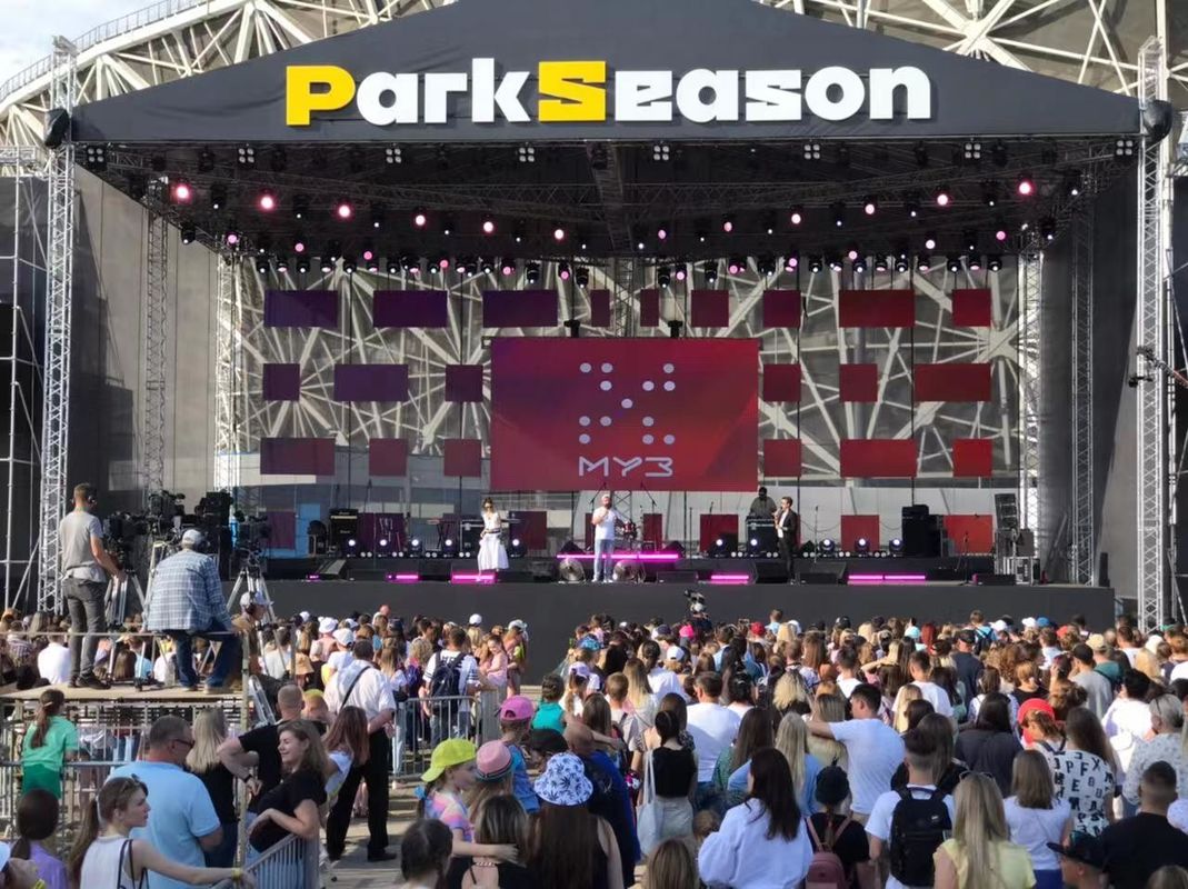 Geführte Innenmiete der Wandanzeige p3.91 führte Platten500x500mm druckgegossenes Aluminiumkabinett für nahtloses verstärkendes Stadiumsvideobac