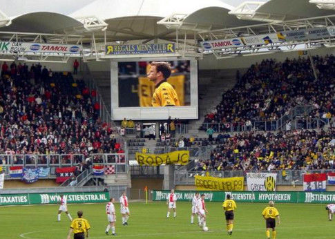 Guter Preis P2.5mm Stadion High Definition LED-Bildschirm SMD IP65 Outdoor Full Color Led Display Online