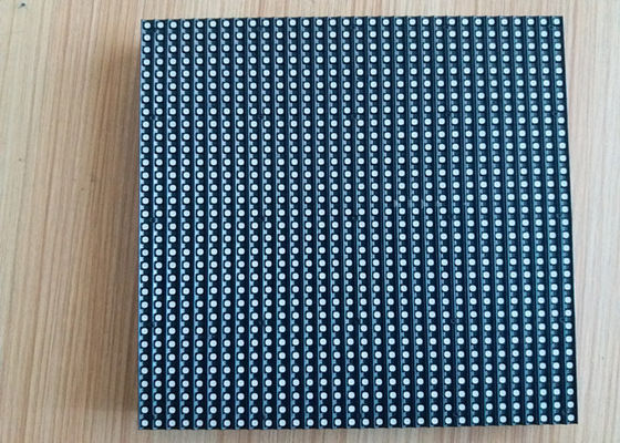 Guter Preis Modulpixel-Neigung 6mm Platte langen Lebens LED 1R1G1B SMD3528 Dichte 27778dots/sqm Online
