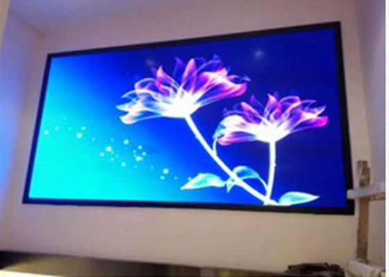 Guter Preis 111111 Punkte/m2 Full Color HD Indoor P3 LED Video Wandbildschirm für Kirchen Theater Online