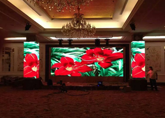 Guter Preis P5 Indoor Outdoor wasserdichtes Vollfarb-LED-Display 5 mm Abstand 40000 Punkte/㎡ IP65 Online