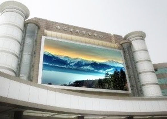 P10 Outdoor Vollfarb-LED-Display 10mm Pixelabstand IP65 wasserdicht Hohe Helligkeit